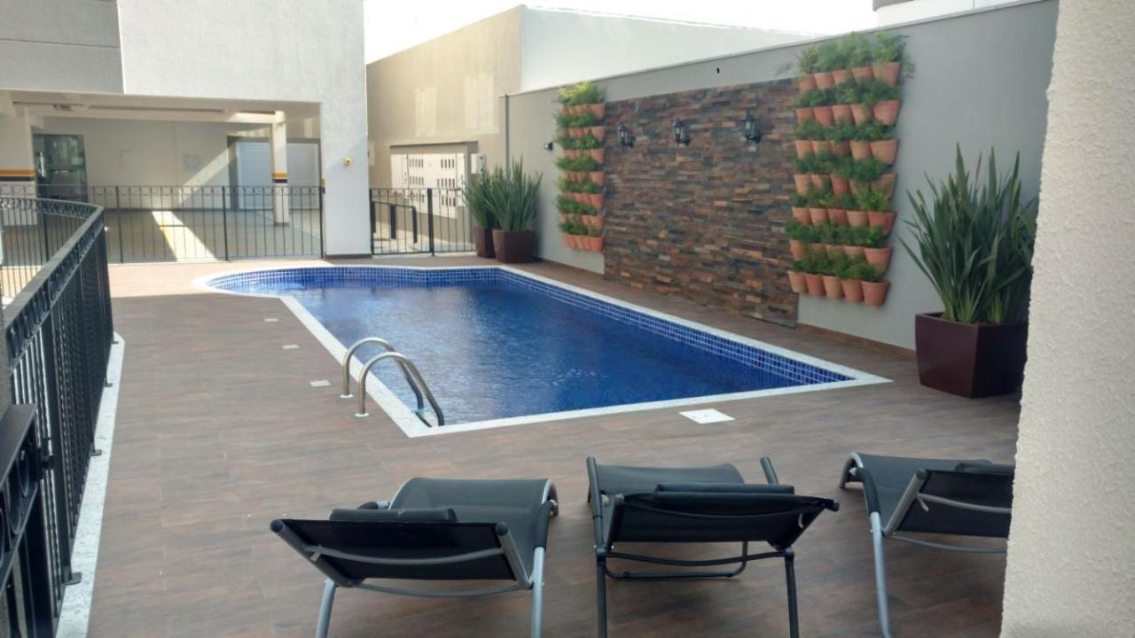 Var-101A Dpto Amplio En Condominio Cerrado Con Piscina Bombinhas Buitenkant foto