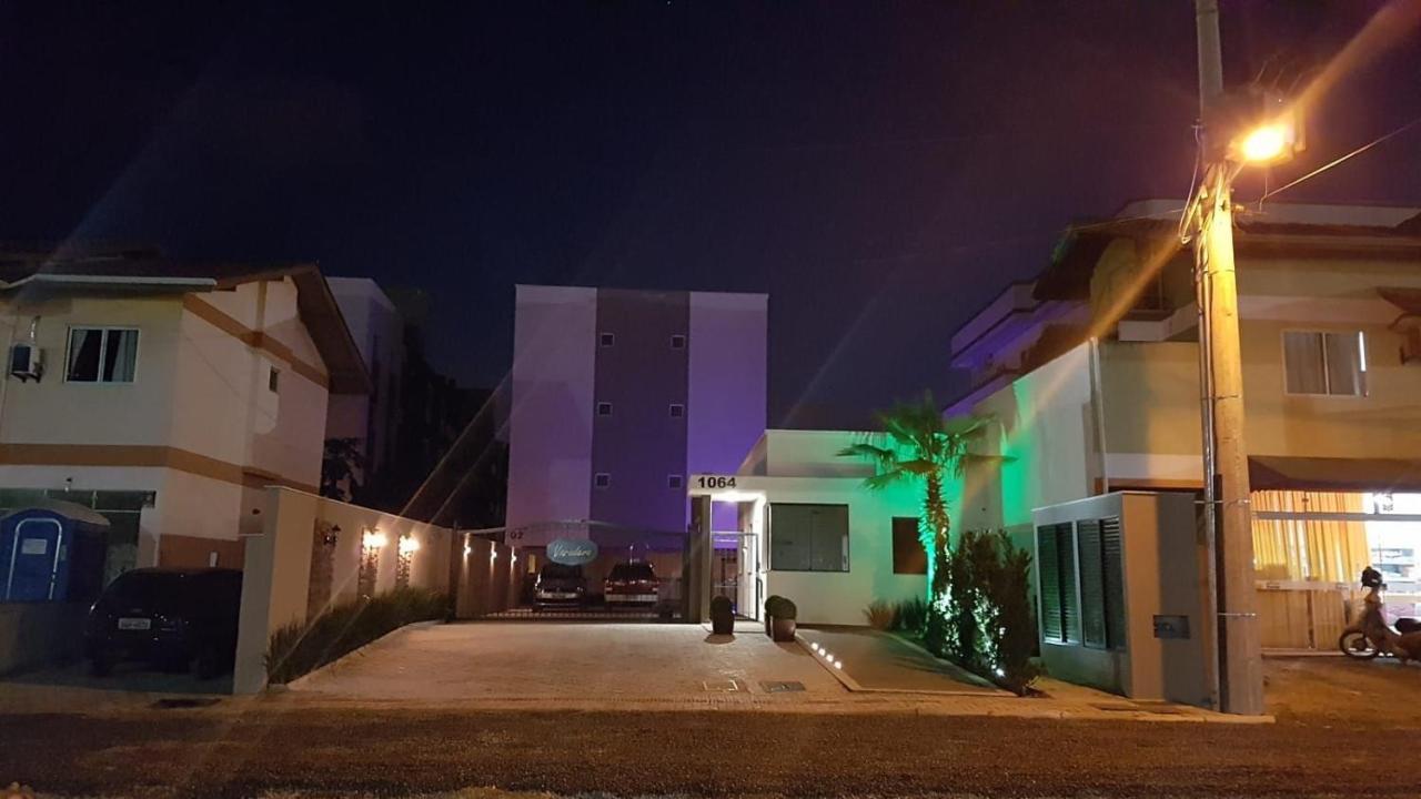 Var-101A Dpto Amplio En Condominio Cerrado Con Piscina Bombinhas Buitenkant foto